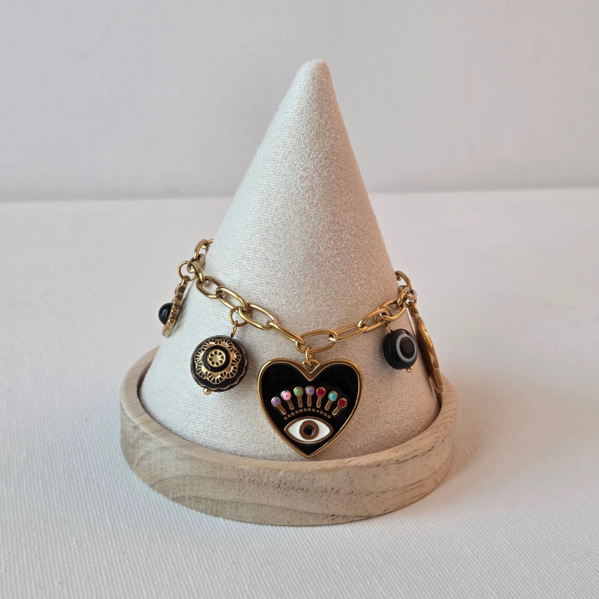 Bracelet acier inoxydable doré à charm noir style bohème chic femmes