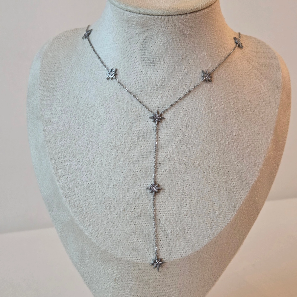 Collier femme acier inoxydable étoiles pendantes argenté avec chaînette en forme de Y